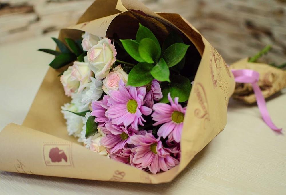 Букет цветов из: Розы и Хризантемы в Ильинской