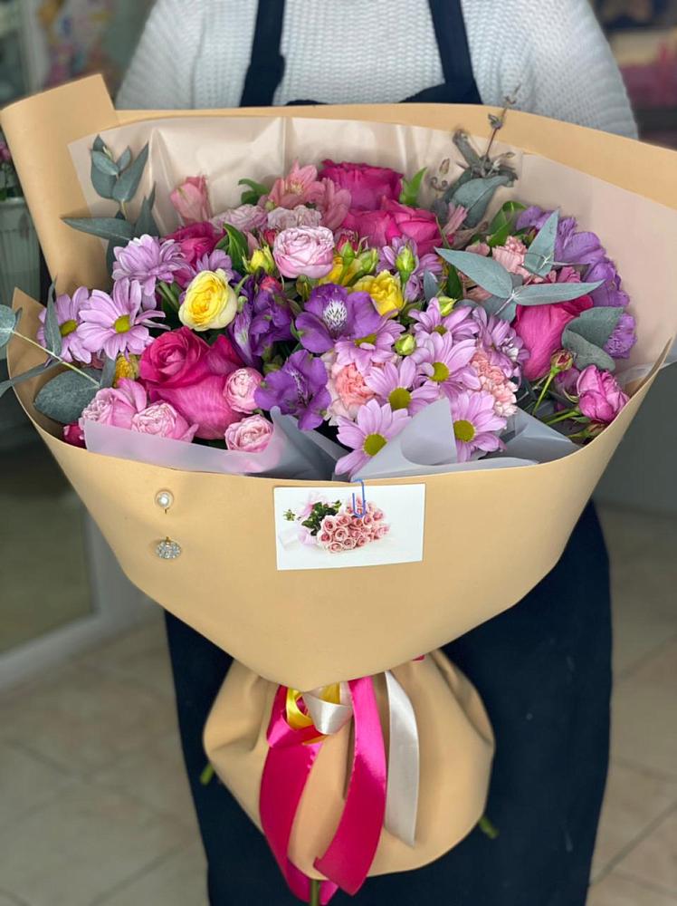 Букет цветов из: Хризантемы, Гвоздики и Альстромерии в Ильинской