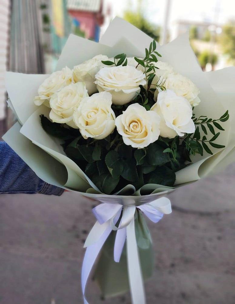 Букет Белые розы Проуд в Ильинской