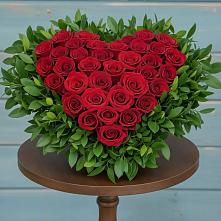 Цветочная композиция из Розы в виде сердца #REPLACE_PRED# Ильинской