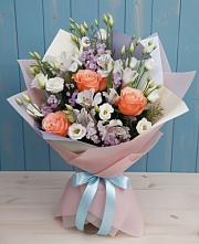 Букет цветов из:  Лизиантусы, Розы, Альстромерии и Гипсофила #REPLACE_PRED# Ильинской