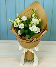 Букет цветов из:  Хризантемы и Лизиантусы в Ильинской