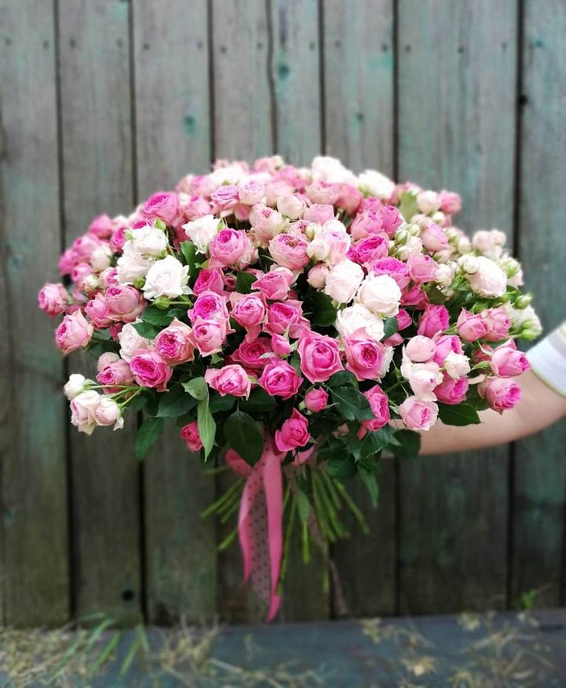 Букет Розовые кустовые розы Натали и Лав Лидия в Ильинской