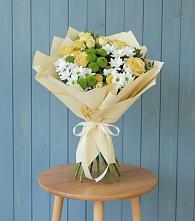 Букет цветов из:  Хризантемы и Розы в Ильинской