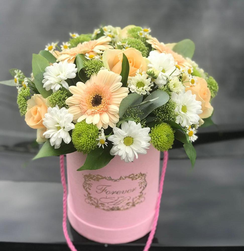 Цветочная композиция из Розы, Герберы и Хризантемы в шляпной коробке в Ильинской