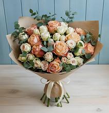 Букет цветов из:  Альстромерии и Розы в Ильинской